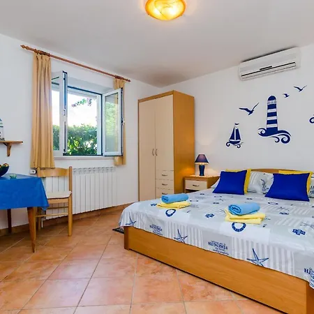 Small And Friendly Traditional Zaton (Dubrovnik-Neretva)