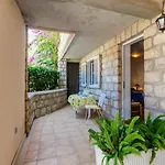Small And Friendly Traditional * Zaton (Dubrovnik-Neretva)