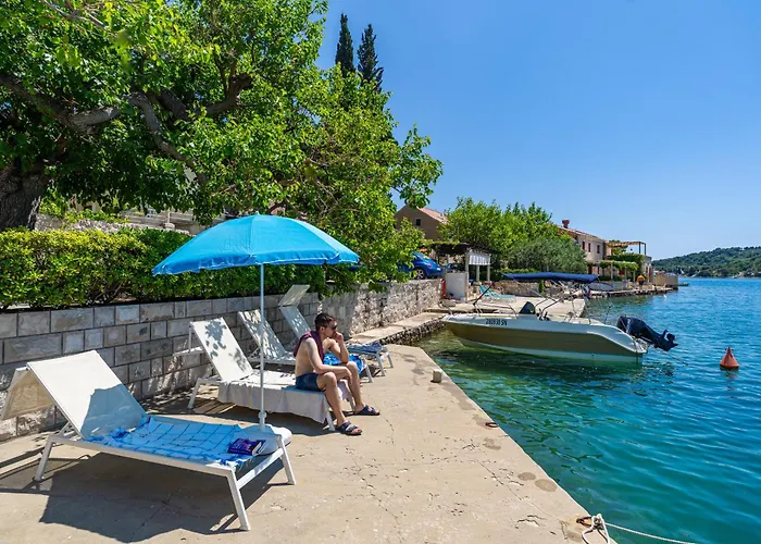 Small And Friendly Traditional * זאטון