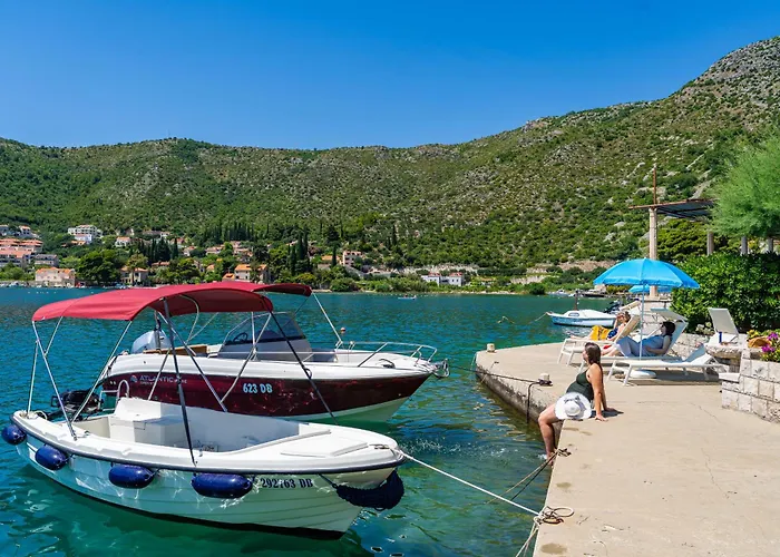 Small And Friendly Traditional דירה *